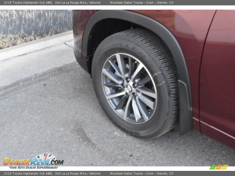 2018 Toyota Highlander XLE AWD Ooh La La Rouge Mica / Almond Photo #34