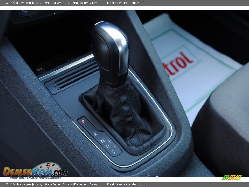 2017 Volkswagen Jetta S White Silver / Black/Palladium Gray Photo #14