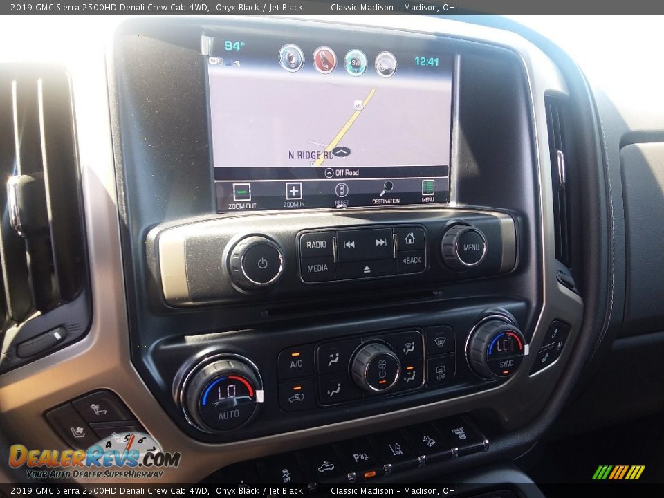 2019 GMC Sierra 2500HD Denali Crew Cab 4WD Onyx Black / Jet Black Photo #10