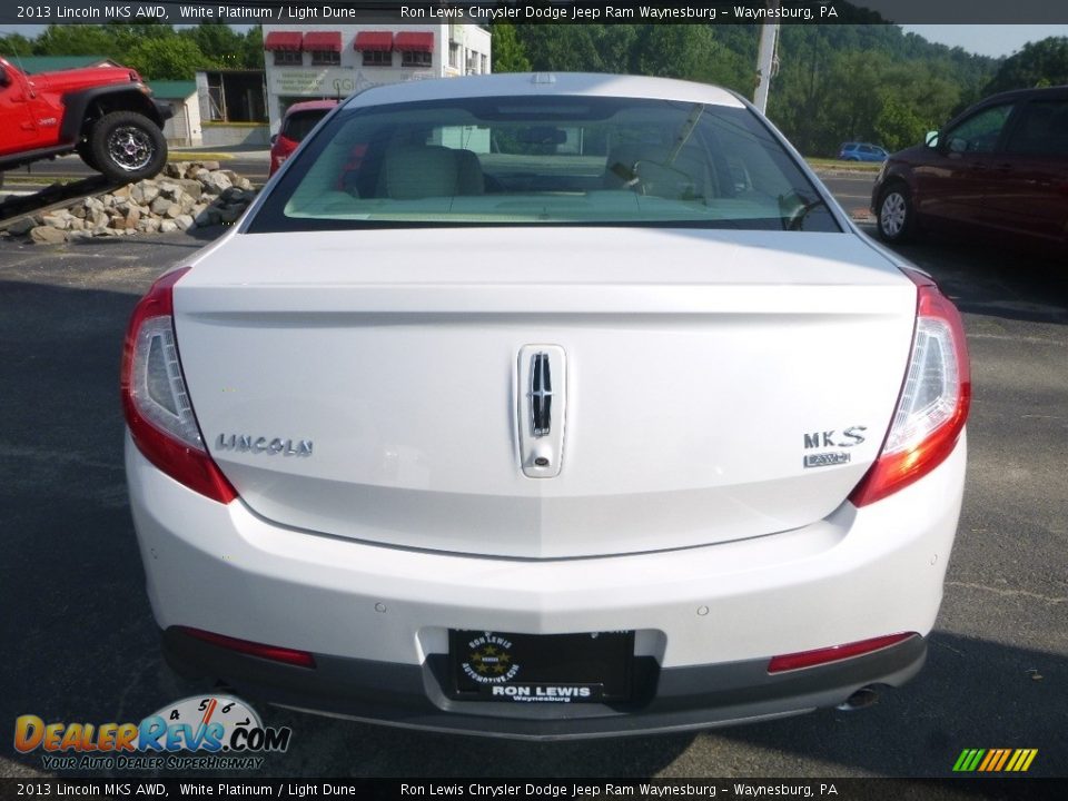 2013 Lincoln MKS AWD White Platinum / Light Dune Photo #4