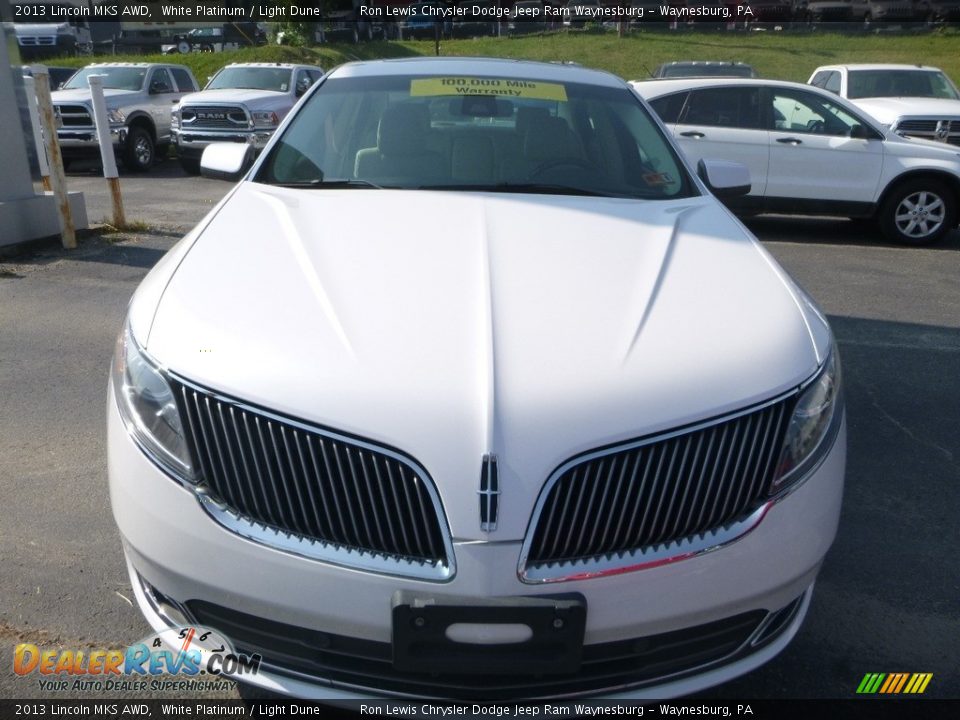 2013 Lincoln MKS AWD White Platinum / Light Dune Photo #8