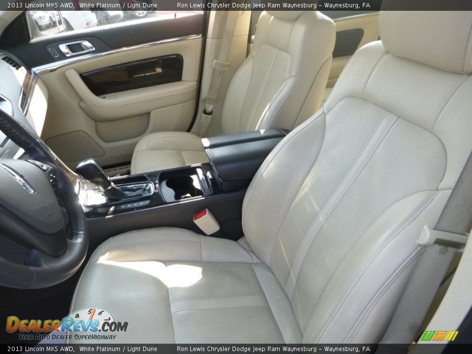 2013 Lincoln MKS AWD White Platinum / Light Dune Photo #16