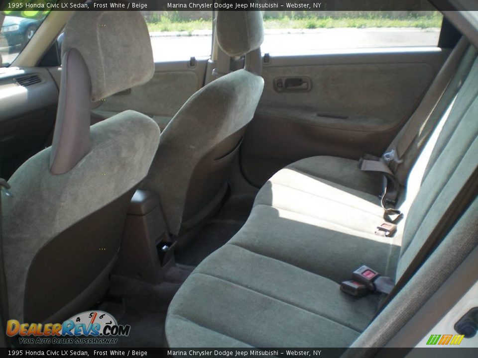 1995 Honda Civic LX Sedan Frost White / Beige Photo #3
