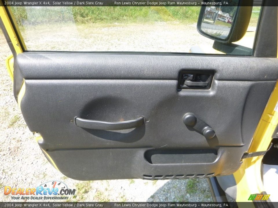 2004 Jeep Wrangler X 4x4 Solar Yellow / Dark Slate Gray Photo #13