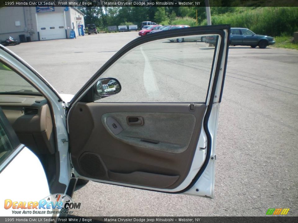 1995 Honda Civic LX Sedan Frost White / Beige Photo #22