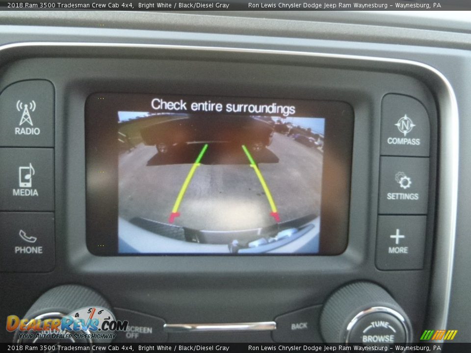 2018 Ram 3500 Tradesman Crew Cab 4x4 Bright White / Black/Diesel Gray Photo #17