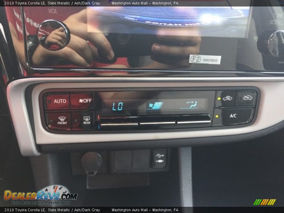 2019 Toyota Corolla LE Slate Metallic / Ash/Dark Gray Photo #17