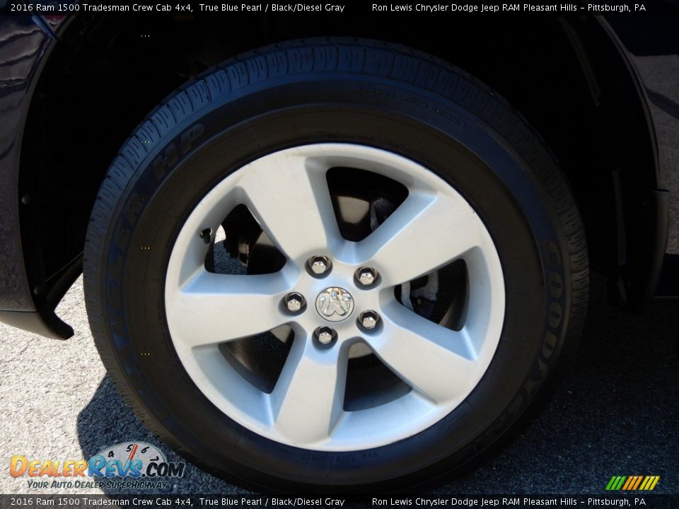 2016 Ram 1500 Tradesman Crew Cab 4x4 True Blue Pearl / Black/Diesel Gray Photo #9