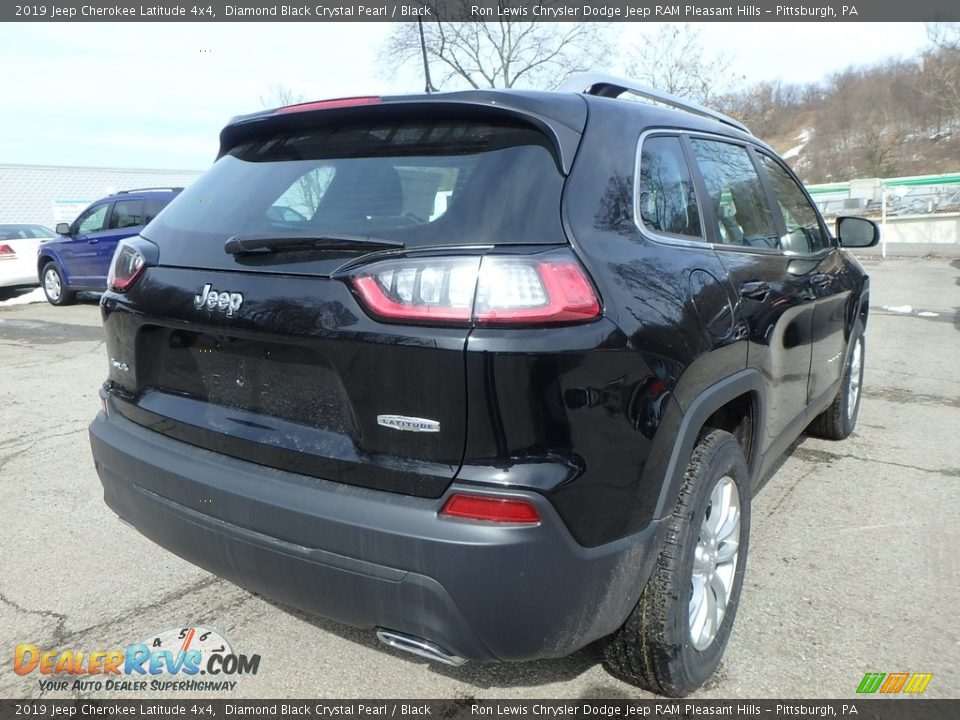 2019 Jeep Cherokee Latitude 4x4 Diamond Black Crystal Pearl / Black Photo #5