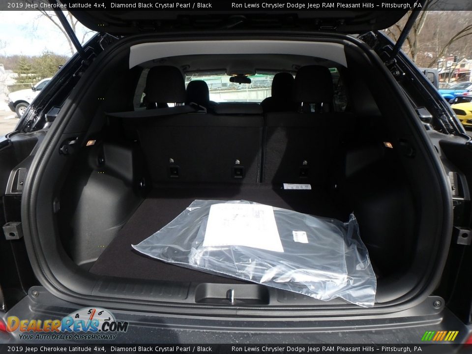 2019 Jeep Cherokee Latitude 4x4 Diamond Black Crystal Pearl / Black Photo #20