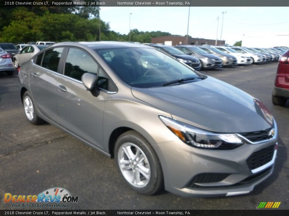 2018 Chevrolet Cruze LT Pepperdust Metallic / Jet Black Photo #7