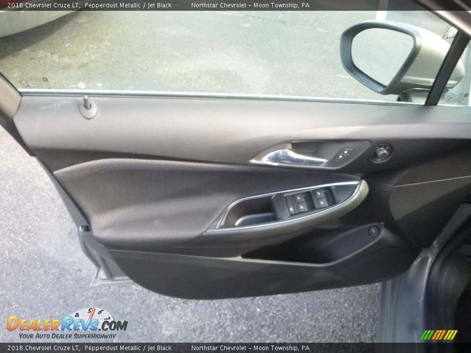 2018 Chevrolet Cruze LT Pepperdust Metallic / Jet Black Photo #14