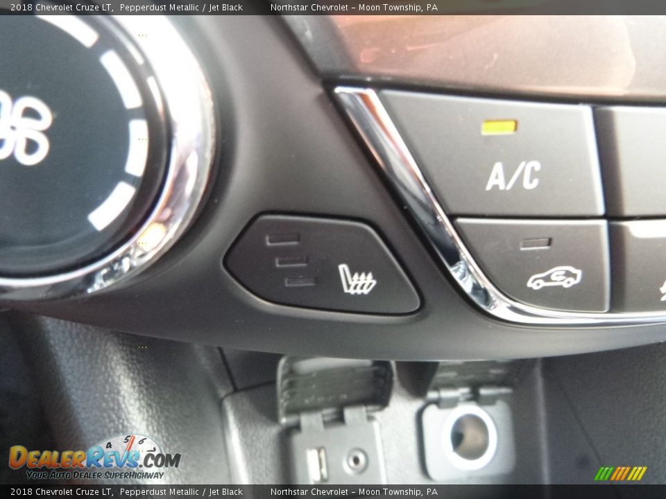 2018 Chevrolet Cruze LT Pepperdust Metallic / Jet Black Photo #19