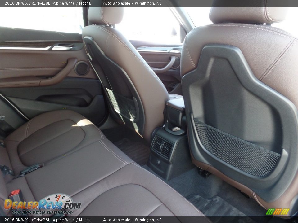 2016 BMW X1 xDrive28i Alpine White / Mocha Photo #14