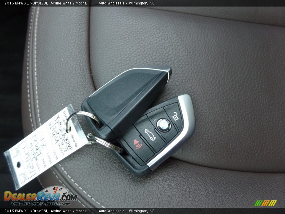2016 BMW X1 xDrive28i Alpine White / Mocha Photo #20