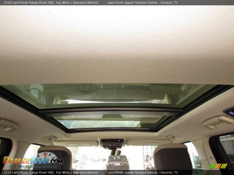2018 Land Rover Range Rover HSE Fuji White / Espresso/Almond Photo #18