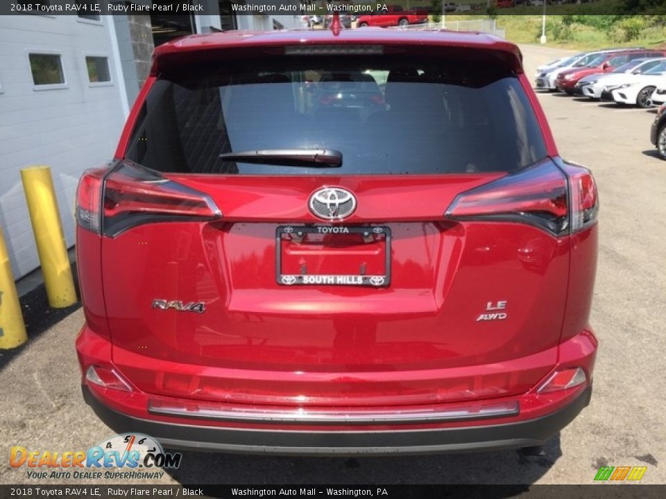 2018 Toyota RAV4 LE Ruby Flare Pearl / Black Photo #4
