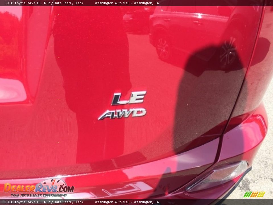 2018 Toyota RAV4 LE Ruby Flare Pearl / Black Photo #5