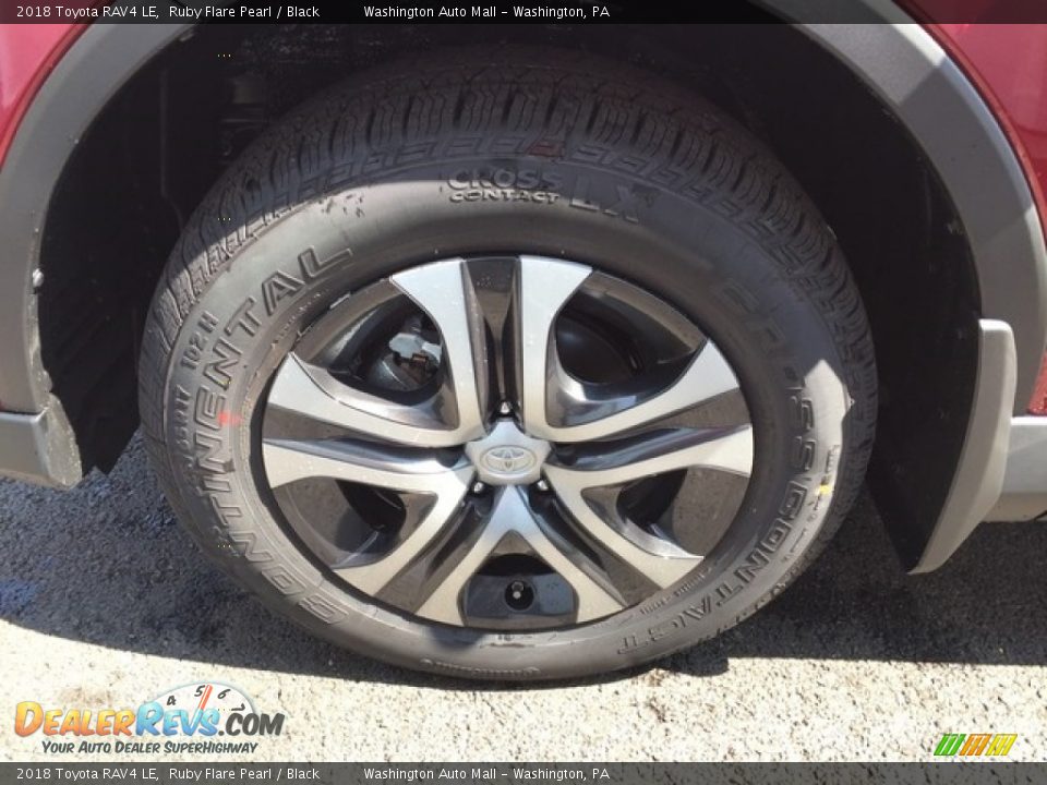 2018 Toyota RAV4 LE Ruby Flare Pearl / Black Photo #8