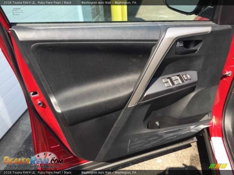 2018 Toyota RAV4 LE Ruby Flare Pearl / Black Photo #9