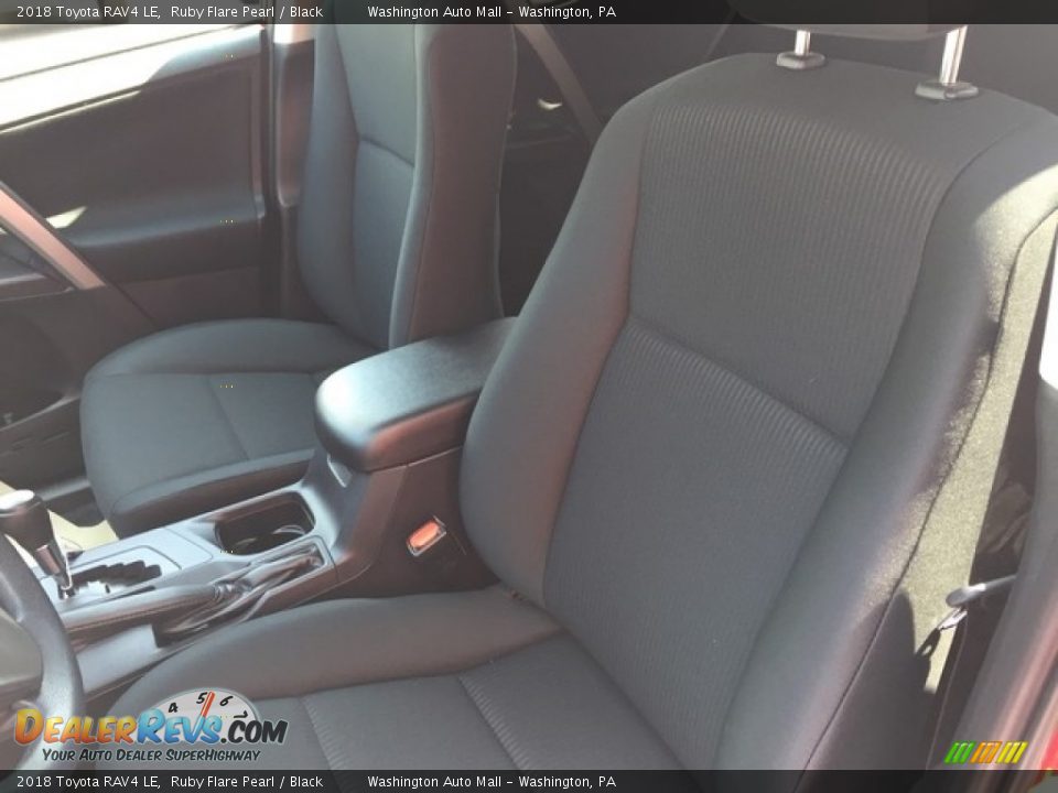 2018 Toyota RAV4 LE Ruby Flare Pearl / Black Photo #11