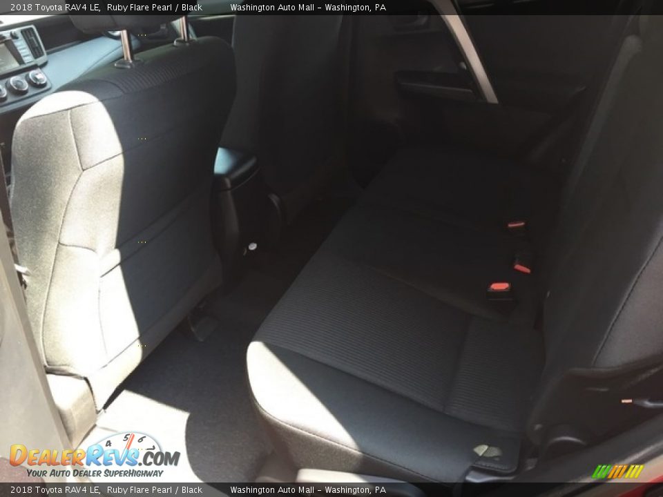 2018 Toyota RAV4 LE Ruby Flare Pearl / Black Photo #12