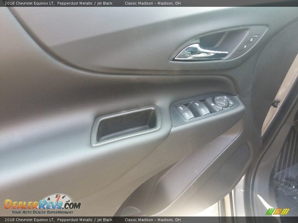 2018 Chevrolet Equinox LT Pepperdust Metallic / Jet Black Photo #3