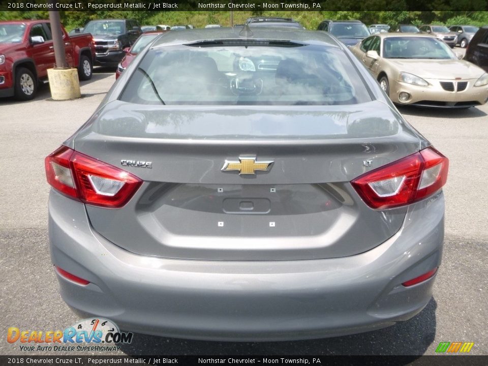2018 Chevrolet Cruze LT Pepperdust Metallic / Jet Black Photo #4