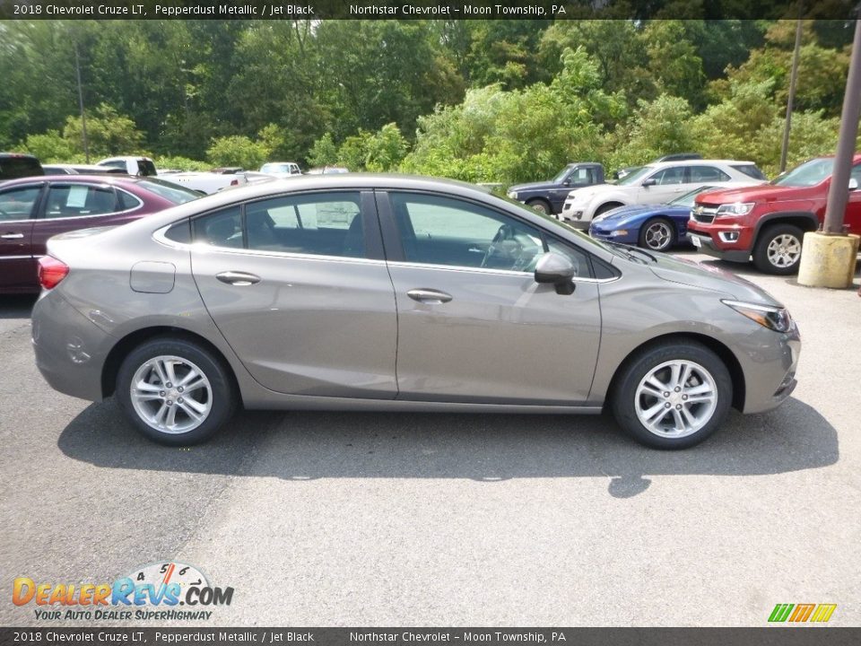 2018 Chevrolet Cruze LT Pepperdust Metallic / Jet Black Photo #6