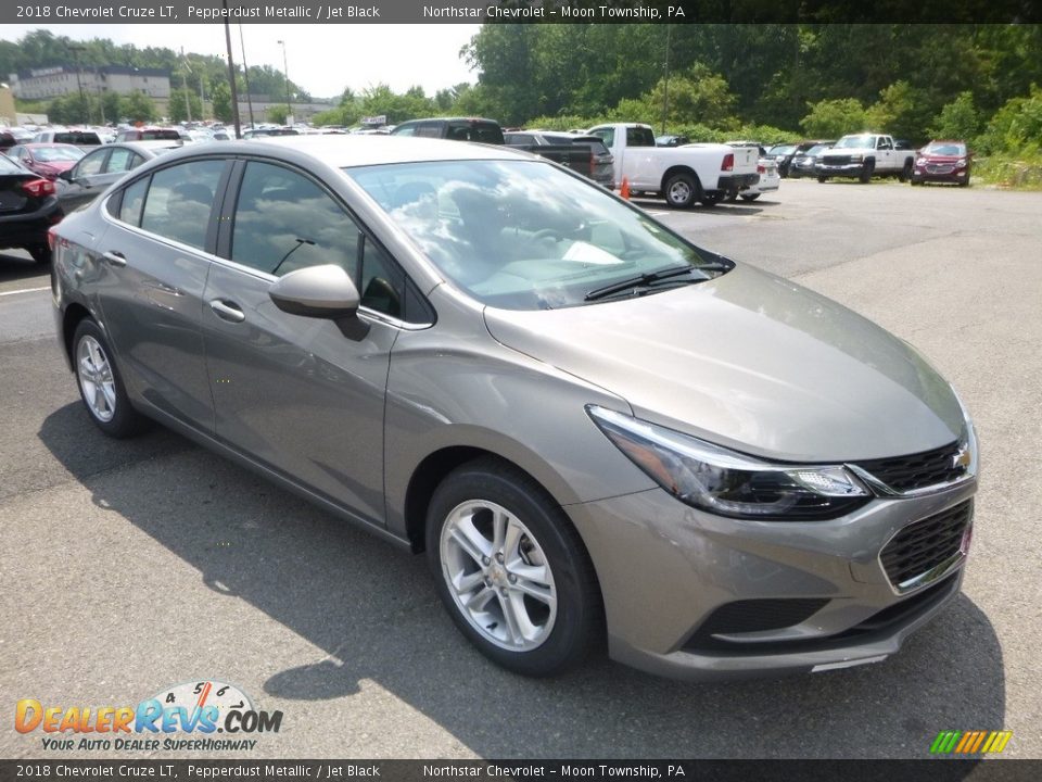 2018 Chevrolet Cruze LT Pepperdust Metallic / Jet Black Photo #7