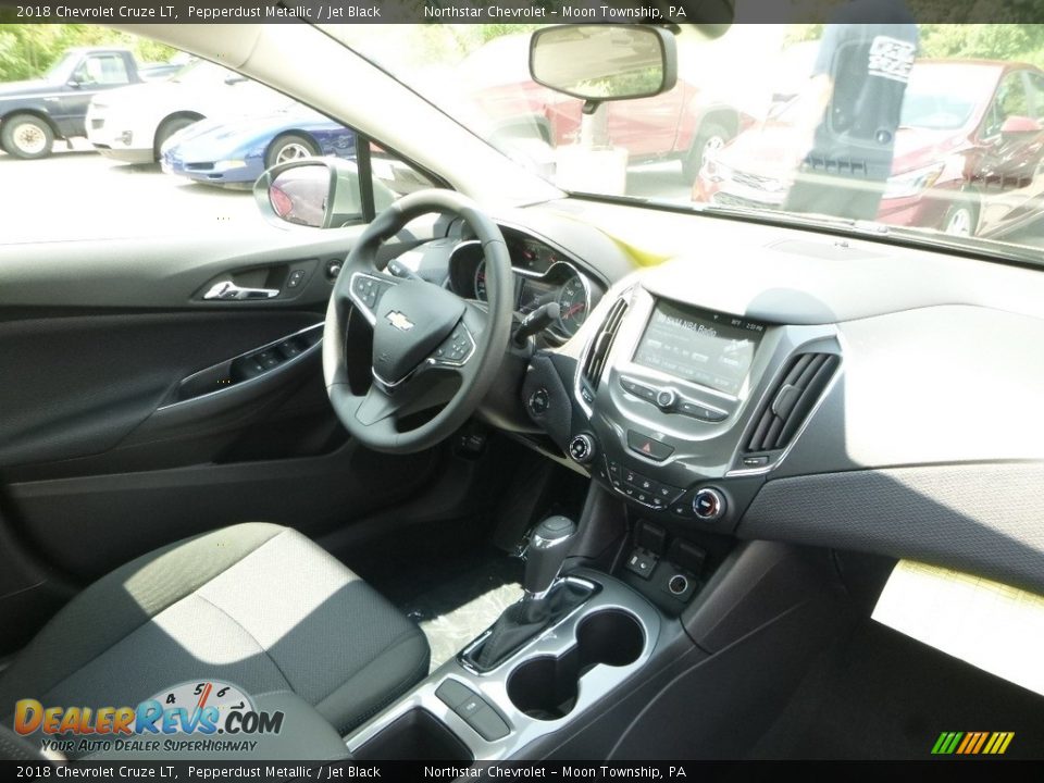 2018 Chevrolet Cruze LT Pepperdust Metallic / Jet Black Photo #10