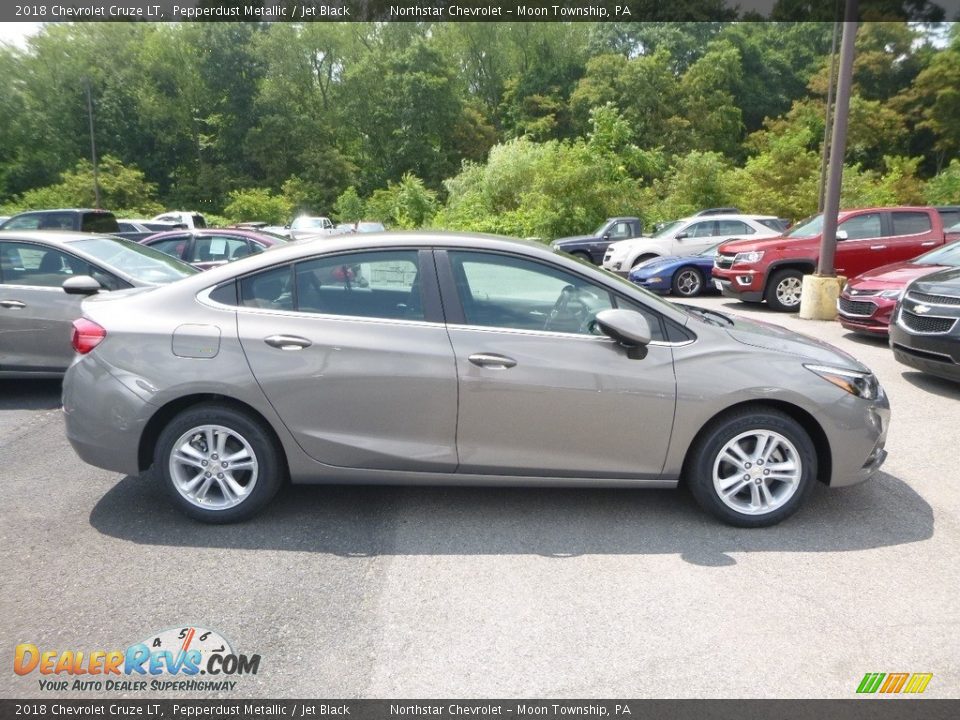 2018 Chevrolet Cruze LT Pepperdust Metallic / Jet Black Photo #6