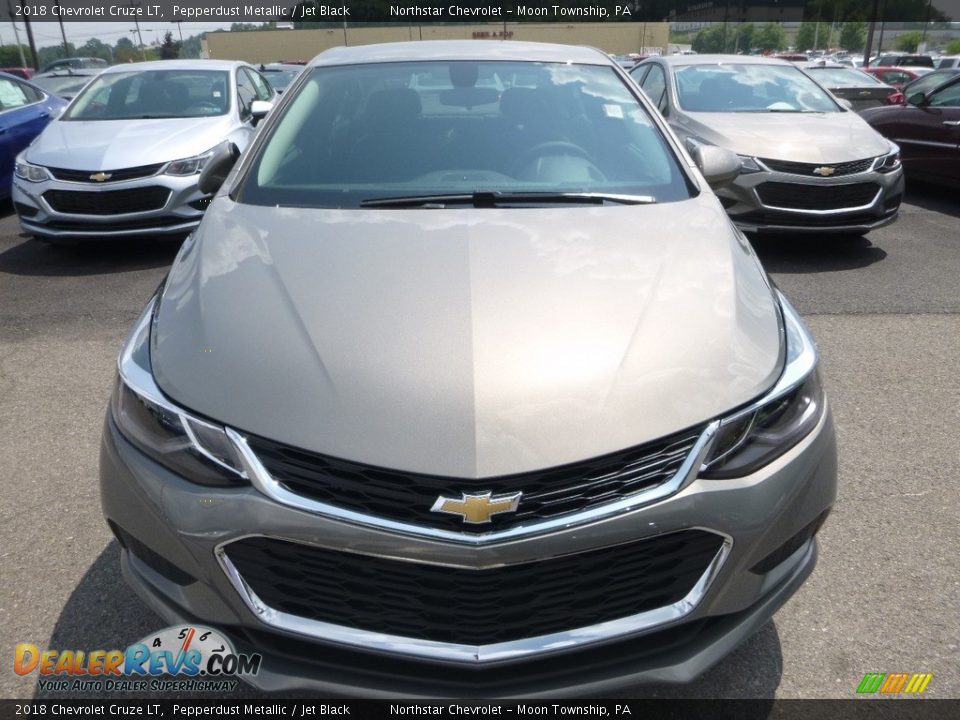 2018 Chevrolet Cruze LT Pepperdust Metallic / Jet Black Photo #8