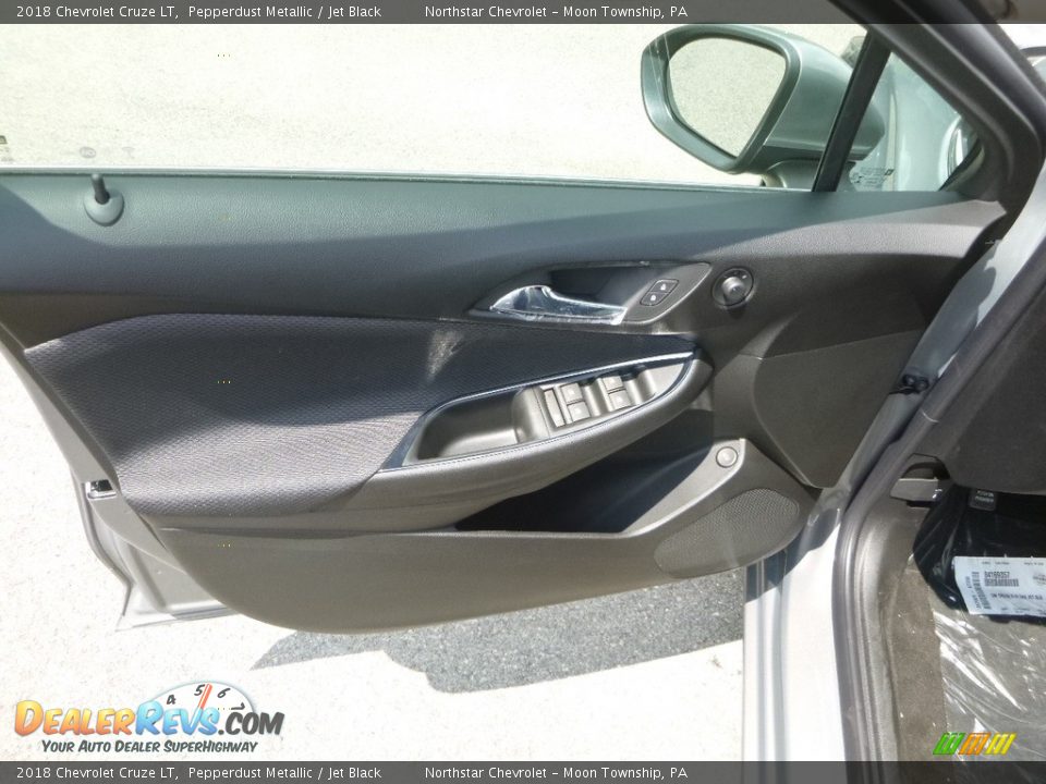 2018 Chevrolet Cruze LT Pepperdust Metallic / Jet Black Photo #15
