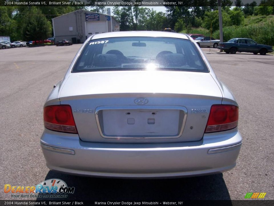 2004 Hyundai Sonata V6 Brilliant Silver / Black Photo #9