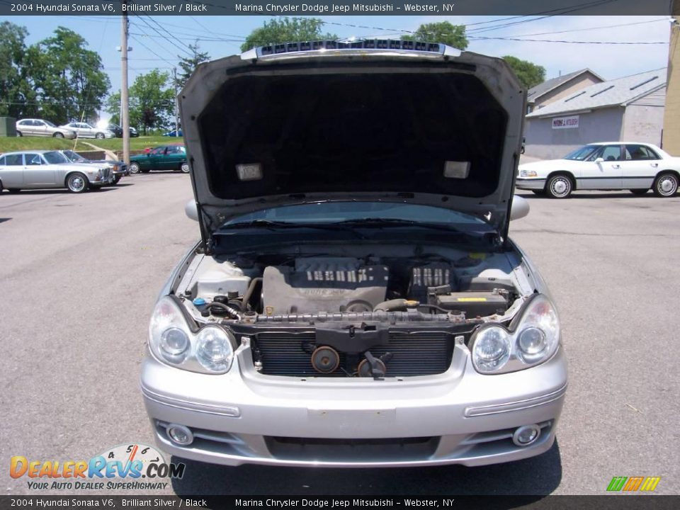 2004 Hyundai Sonata V6 Brilliant Silver / Black Photo #14