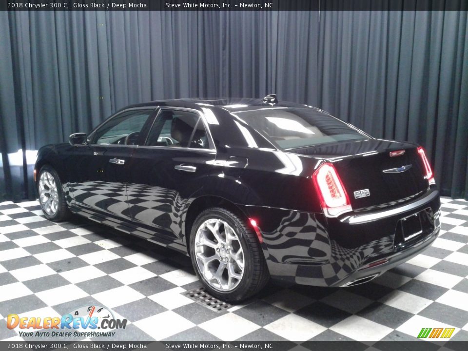 2018 Chrysler 300 C Gloss Black / Deep Mocha Photo #8