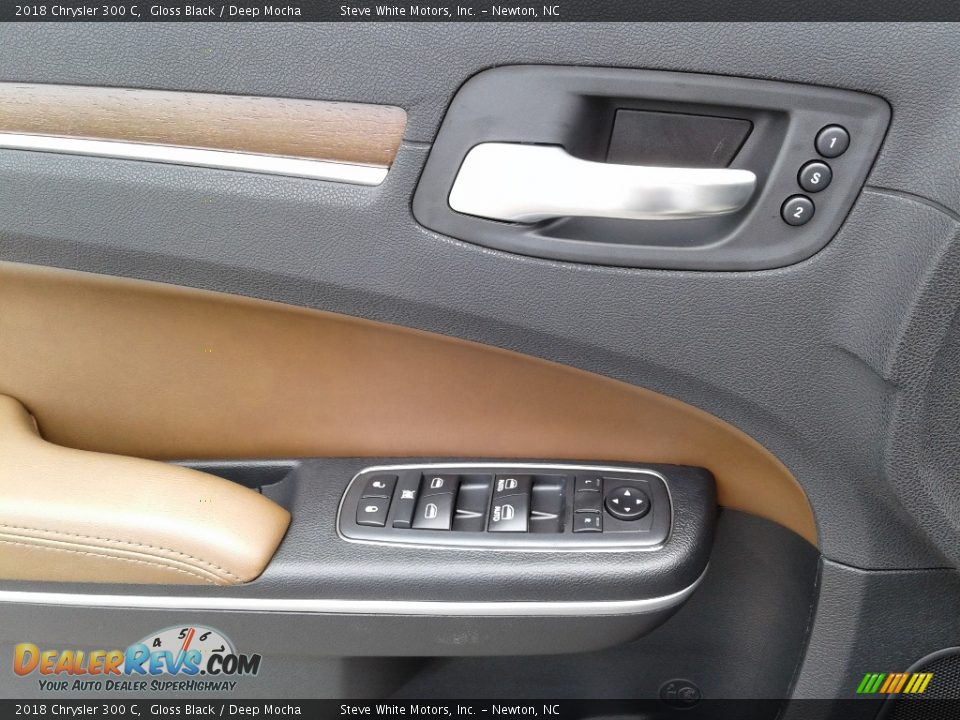 2018 Chrysler 300 C Gloss Black / Deep Mocha Photo #9