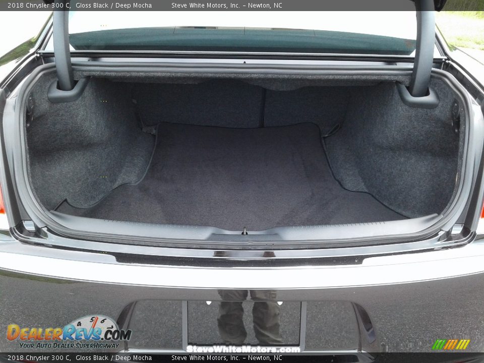 2018 Chrysler 300 C Gloss Black / Deep Mocha Photo #12