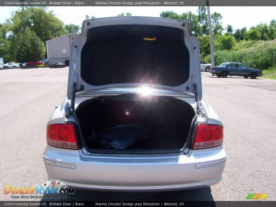 2004 Hyundai Sonata V6 Brilliant Silver / Black Photo #18