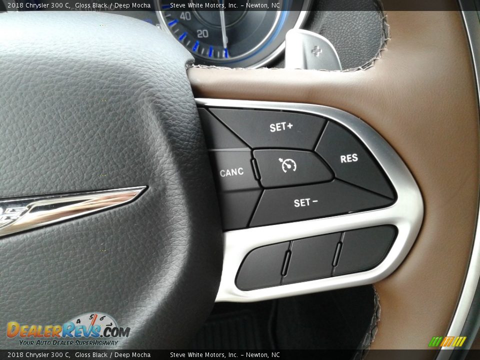 2018 Chrysler 300 C Gloss Black / Deep Mocha Photo #17