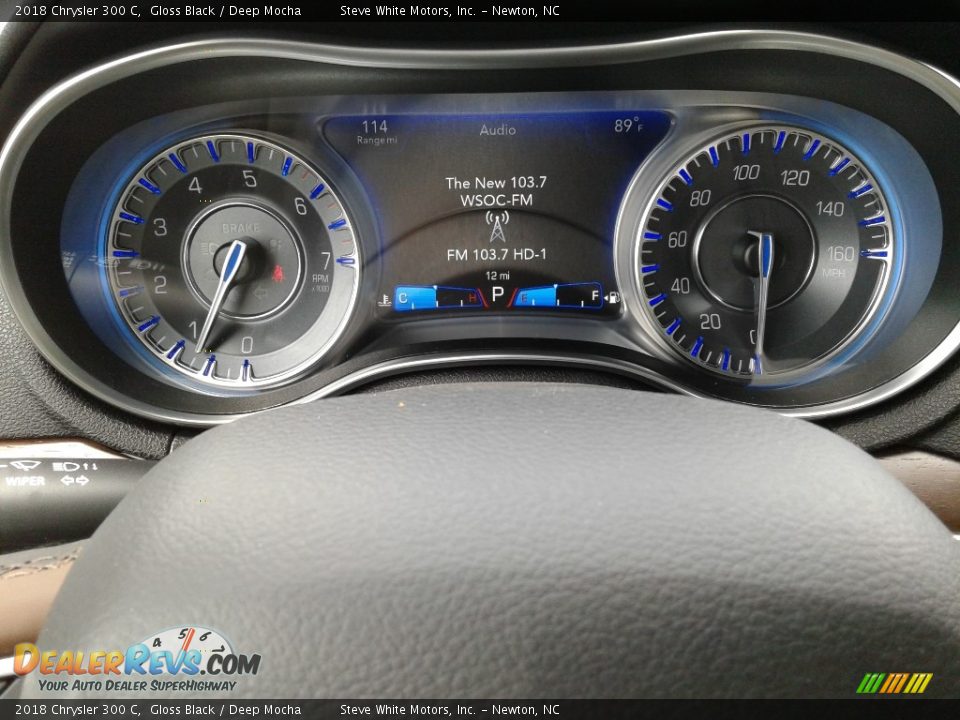 2018 Chrysler 300 C Gloss Black / Deep Mocha Photo #18