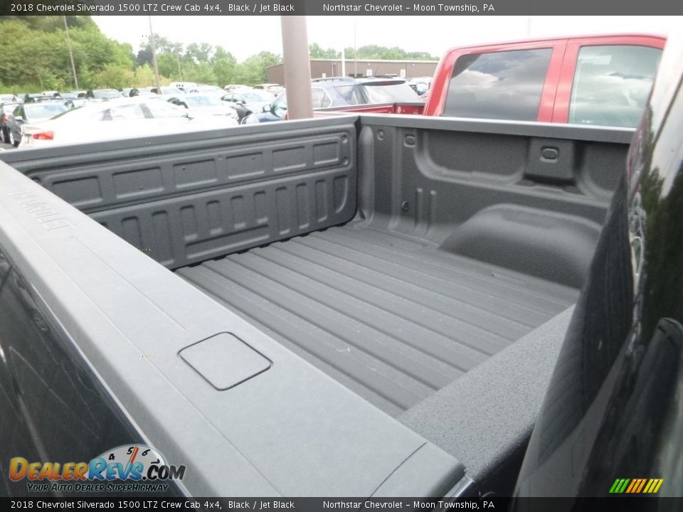 2018 Chevrolet Silverado 1500 LTZ Crew Cab 4x4 Black / Jet Black Photo #10