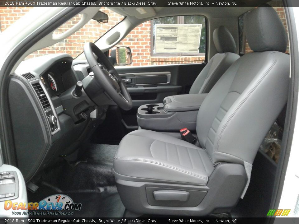 Black/Diesel Gray Interior - 2018 Ram 4500 Tradesman Regular Cab Chassis Photo #10