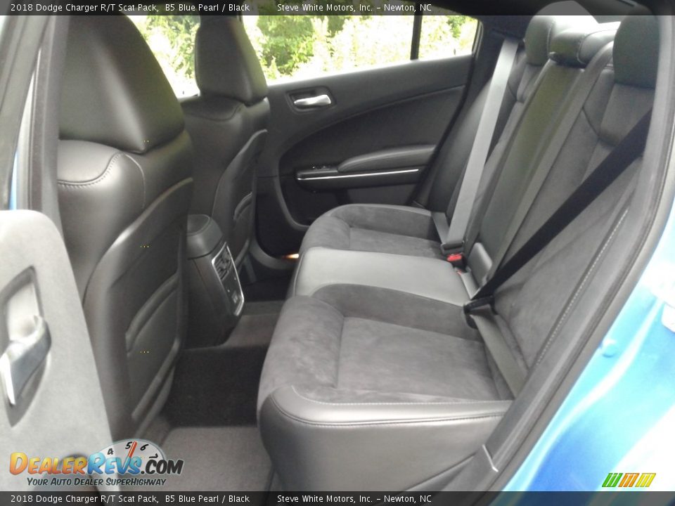 2018 Dodge Charger R/T Scat Pack B5 Blue Pearl / Black Photo #11