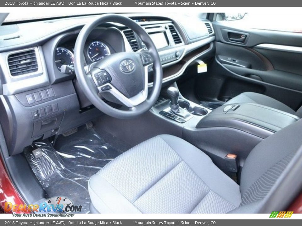 2018 Toyota Highlander LE AWD Ooh La La Rouge Mica / Black Photo #5
