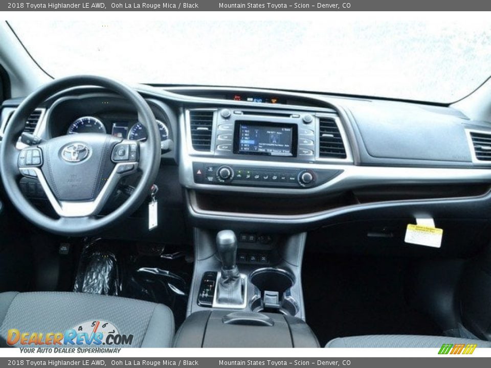 2018 Toyota Highlander LE AWD Ooh La La Rouge Mica / Black Photo #8