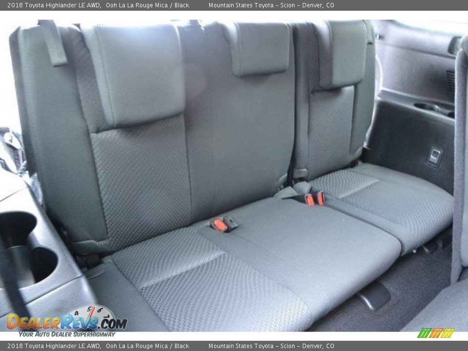 2018 Toyota Highlander LE AWD Ooh La La Rouge Mica / Black Photo #20