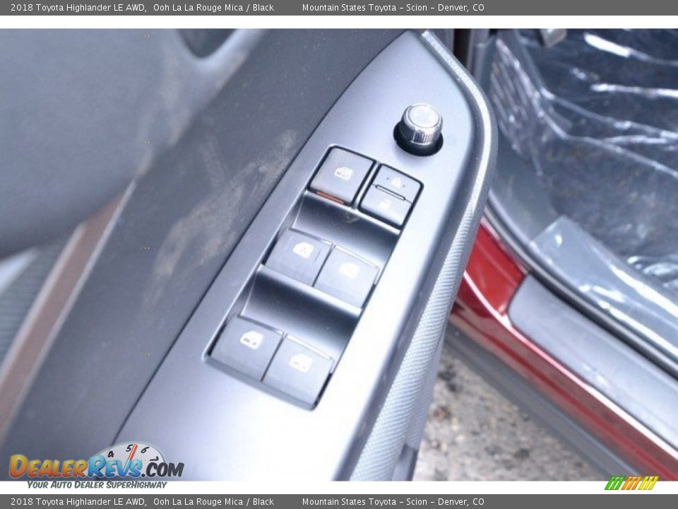 2018 Toyota Highlander LE AWD Ooh La La Rouge Mica / Black Photo #26