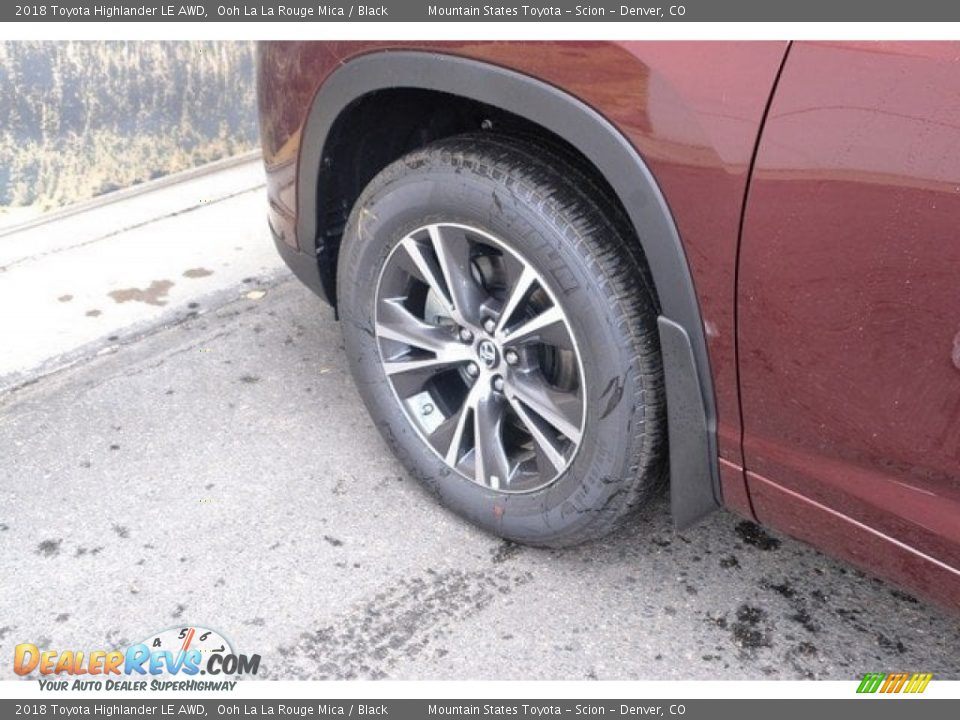 2018 Toyota Highlander LE AWD Ooh La La Rouge Mica / Black Photo #34